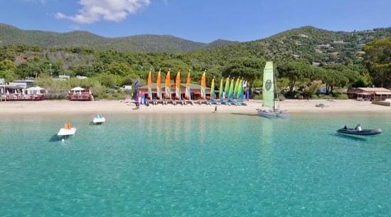 Appartement Les Pieds Dans L'Eau A Cavaliere Le Lavandou Buitenkant foto